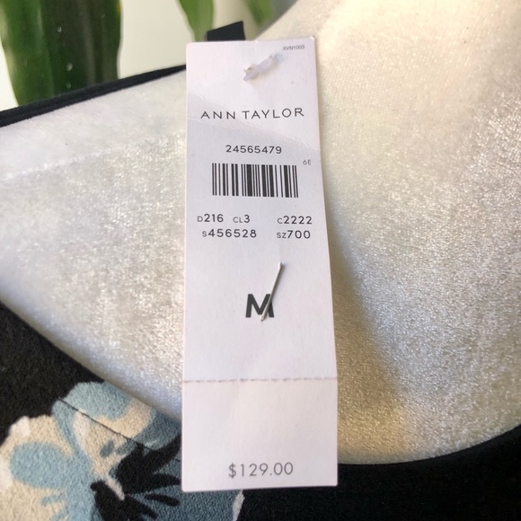 Ann Taylor Flower Dress NWT - Picture 6 of 6